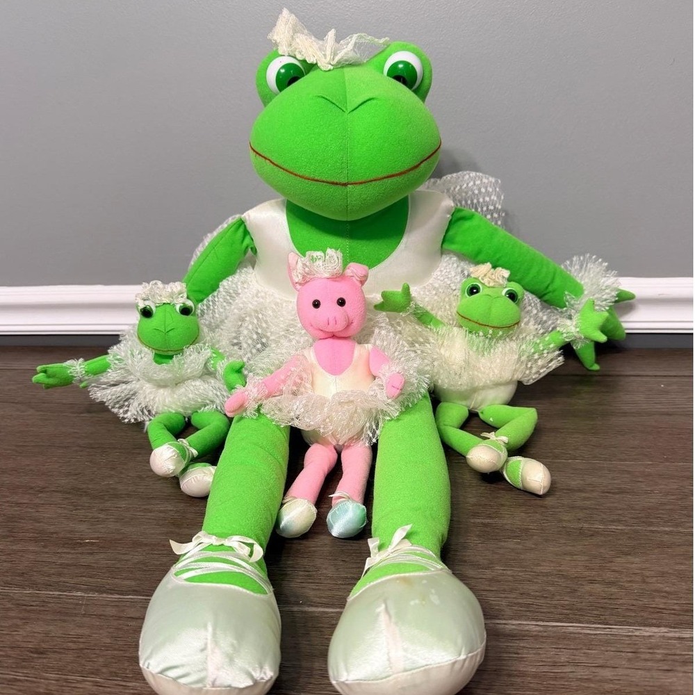 Russ Berrie Vintage Bettina Frog Opal Pig Ballerina Plush Set Green Pink Ballet